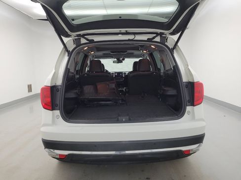 Used 2016 Honda Pilot Elite image 29