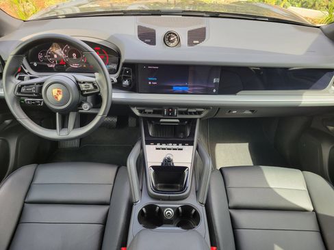 Used 2026 Porsche Cayenne AWD/4WD image 12