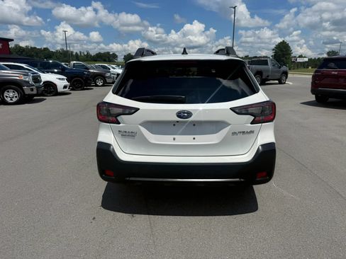 Used 2024 Subaru Outback Premium AWD/4WD image 5