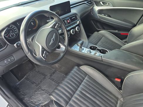 Used 2022 Genesis G70 2.0T w/ Prestige Package image 18