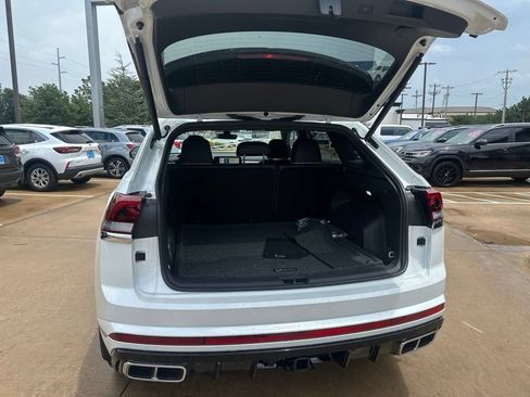 New 2026 Volkswagen Atlas Cross Sport SEL Premium R-Line AWD/4WD image 15