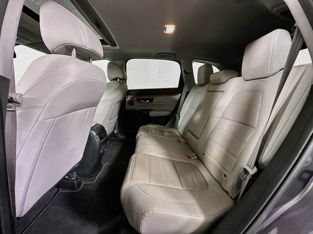 Used 2022 Honda CR-V Touring image 17