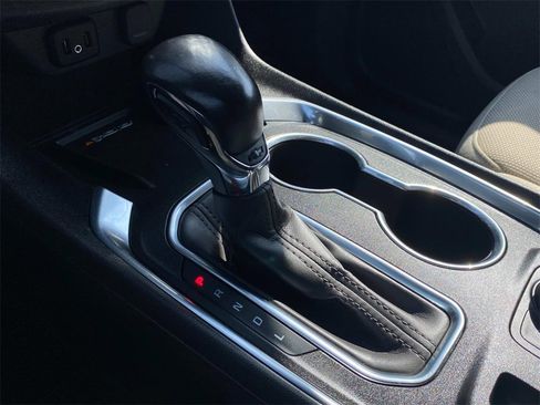 Used 2022 Chevrolet Traverse LT image 34