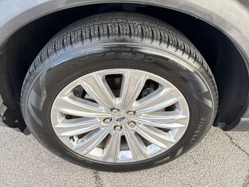 Certified 2020 Ford Explorer Limited image 10