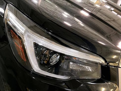 Used 2021 Subaru Forester Premium image 27