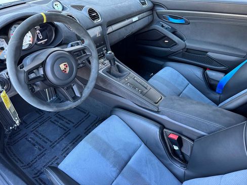 Certified 2025 Porsche 718 Cayman GT4 RS image 4