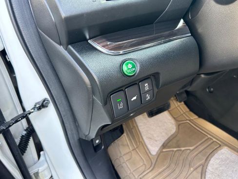 Used 2015 Honda CR-V Touring image 25