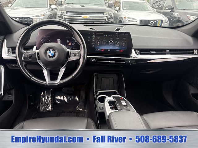 Used 2023 BMW X1 xDrive28i AWD/4WD image 15