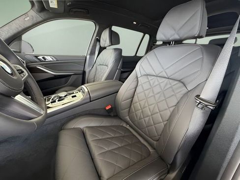 Used 2026 BMW X7 xDrive40i w/ M Sport Package image 24