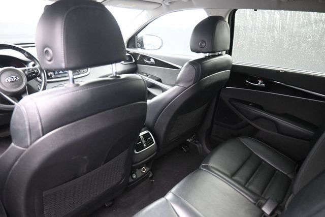 Used 2018 Kia Sorento EX AWD/4WD image 30