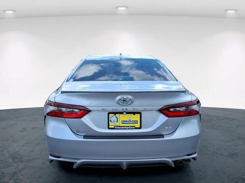 Used 2022 Toyota Camry SE FWD image 10