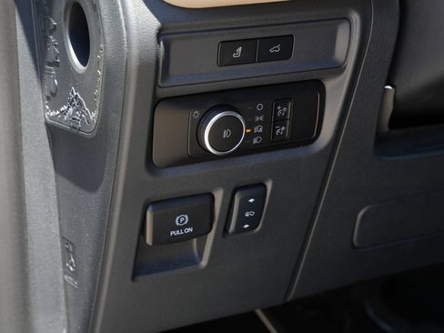 Used 2024 Ford Expedition Max Limited RWD image 18