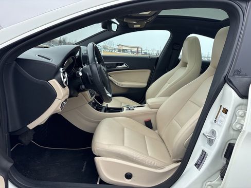 Used 2015 Mercedes-Benz CLA 250 4MATIC image 15
