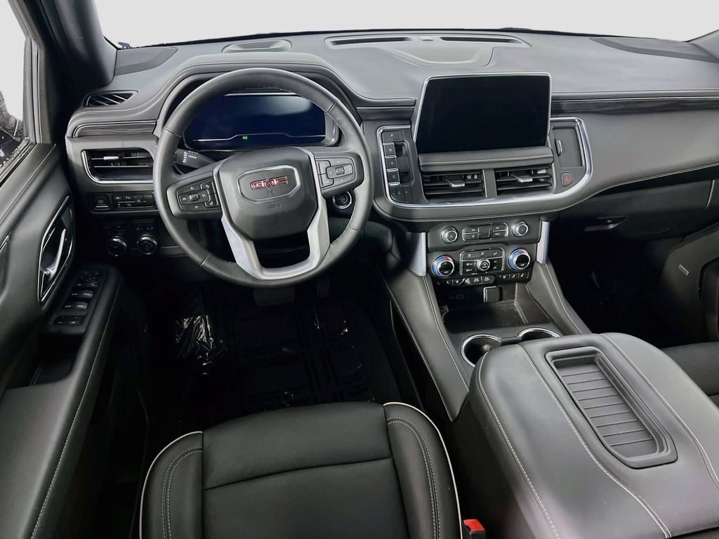 Certified 2023 GMC Yukon XL SLT w/ SLT Luxury Package AWD/4WD image 22