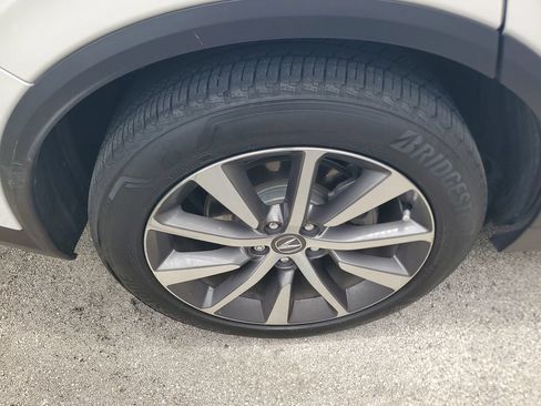 Used 2025 Acura MDX w/ Technology Package FWD image 10