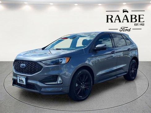 Used 2024 Ford Edge ST-Line w/ Class II Trailer Tow Package AWD/4WD image 3
