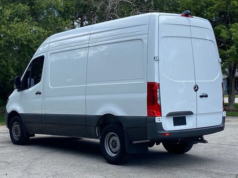 Used 2024 Mercedes-Benz Sprinter 3500 image 5