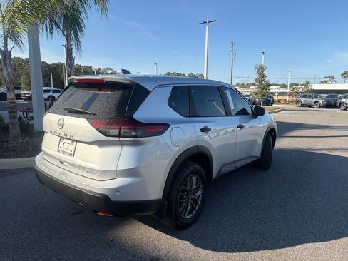 Certified 2025 Nissan Rogue S image 8