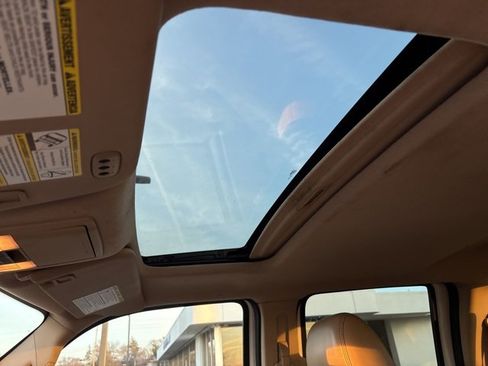 Used 2011 Ford F350 Lariat w/ Lariat Ultimate Pkg image 3