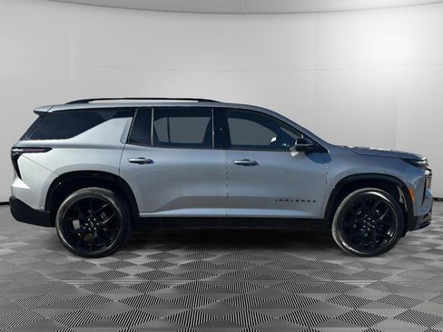 Used 2024 Chevrolet Traverse RS w/ LPO, Floor Liner Package image 6