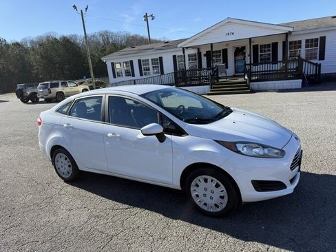 Used 2019 Ford Fiesta S image 3