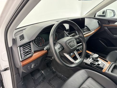 Used 2021 Audi Q5 2.0T Premium w/ Convenience Package AWD/4WD image 4
