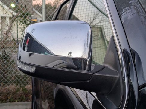 Used 2018 Jeep Grand Cherokee Limited image 10