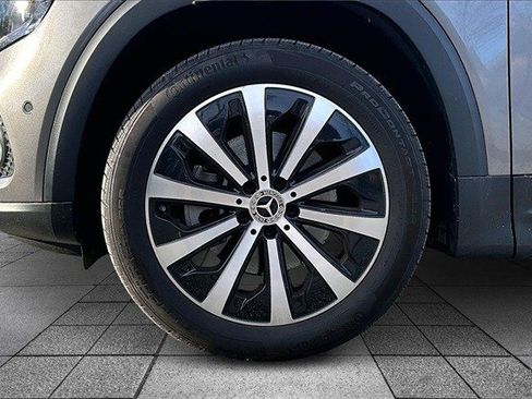 Certified 2023 Mercedes-Benz GLB 250 4MATIC image 4