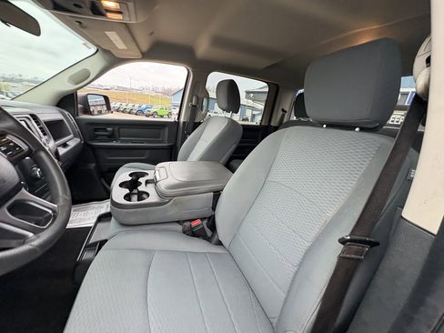 Used 2018 RAM 1500 Express w/ Express Value Package image 34