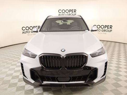 New 2026 BMW X5 xDrive40i w/ M Sport Package AWD/4WD image 9
