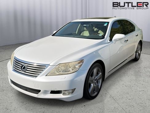 Used 2011 Lexus LS 460 w/ Comfort Pkg image 1