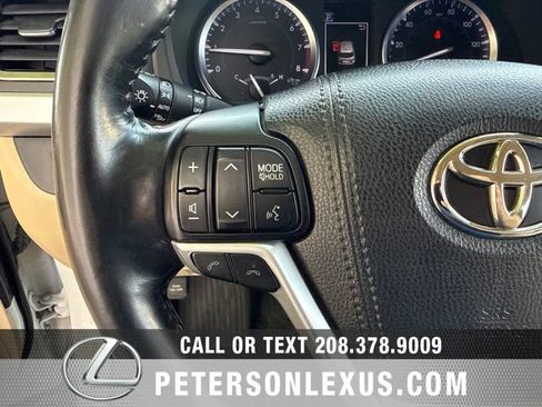 Used 2018 Toyota Highlander Limited Platinum AWD/4WD image 28