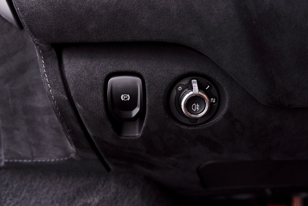 Used 2025 McLaren 750S Spider RWD image 69