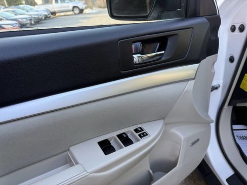 Used 2012 Subaru Outback 2.5i Premium image 23