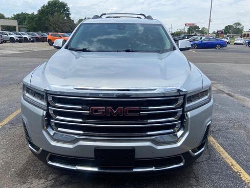Used 2020 GMC Acadia SLT w/ Driver Alert Package II AWD/4WD image 2