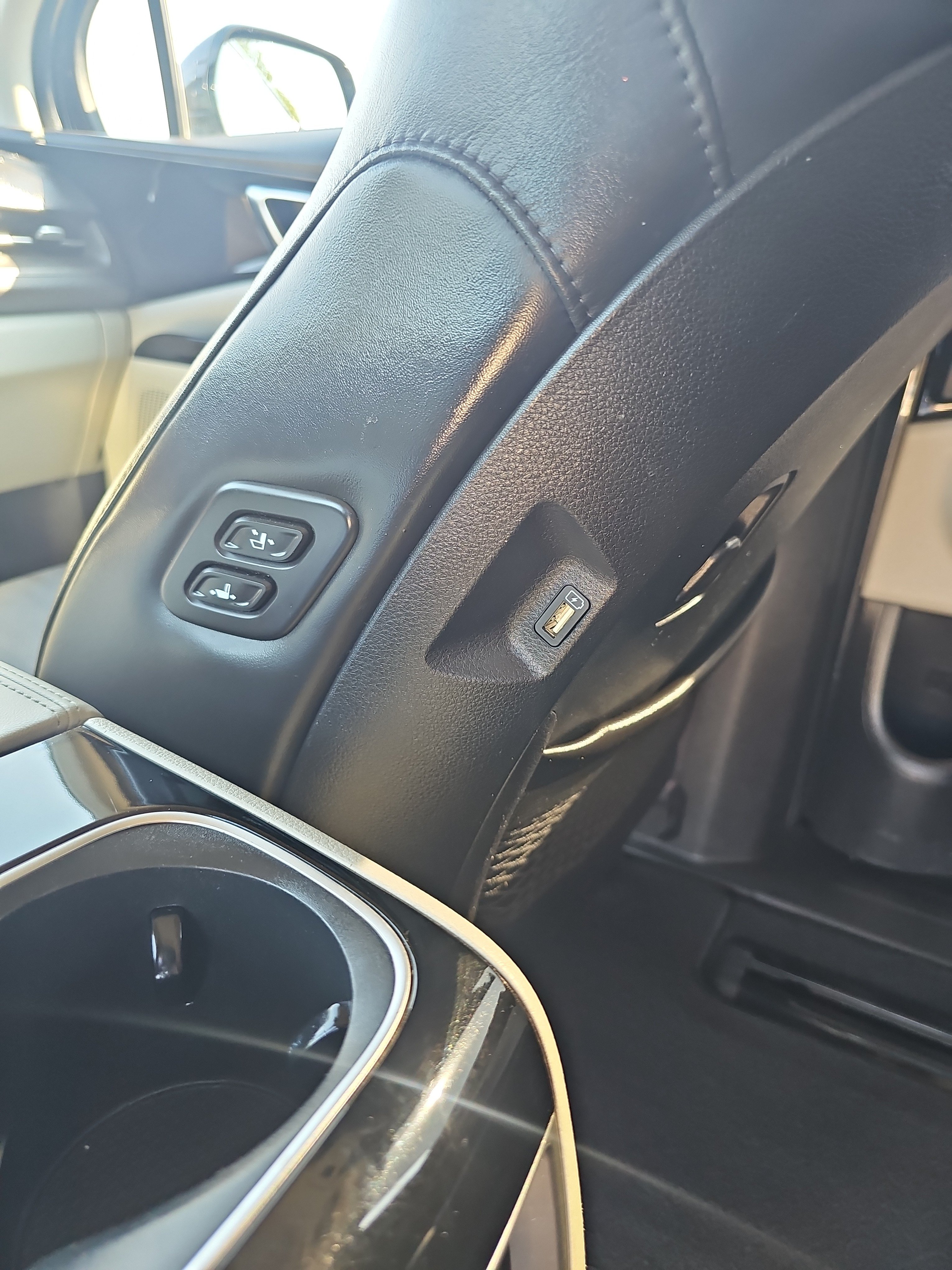 Used 2022 Kia Carnival SX FWD image 23