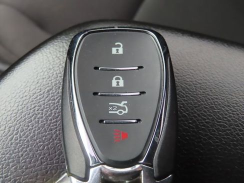 Used 2017 Chevrolet Malibu LS image 34