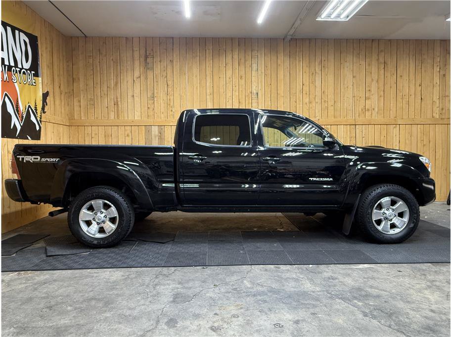 Used 2014 Toyota Tacoma 4x4 Double Cab w/ TRD Sport Package image 3