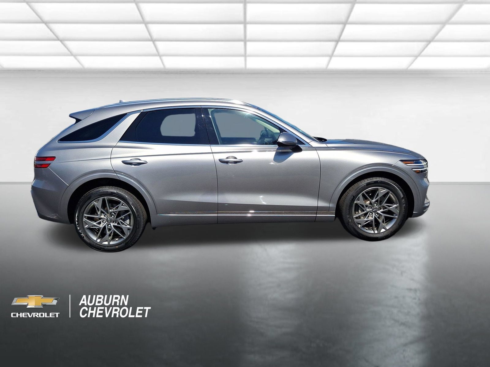Used 2025 Genesis GV70 2.5T AWD/4WD image 2