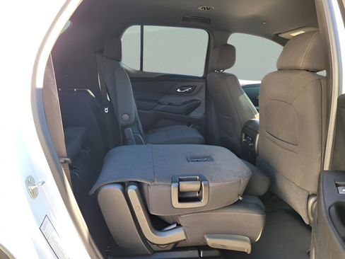 Certified 2023 Chevrolet Traverse LT image 19