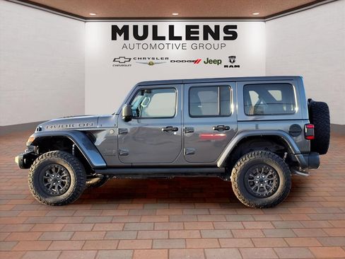 Used 2022 Jeep Wrangler Unlimited Rubicon w/ Trailer Tow Package AWD/4WD image 8