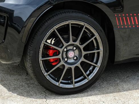 Used 2013 FIAT 500 Abarth w/ Comfort/Convenience Group FWD image 47