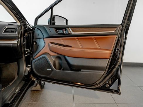 Used 2018 Subaru Outback 3.6R Touring image 27