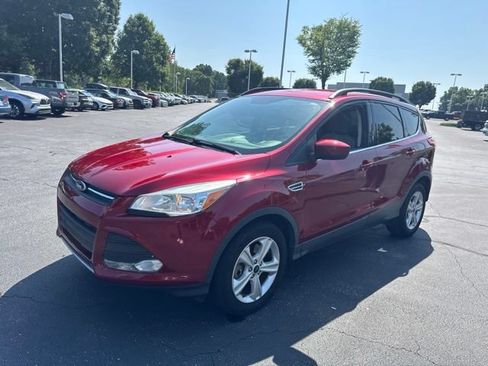 Used 2015 Ford Escape SE w/ Equipment Group 201A AWD/4WD image 9