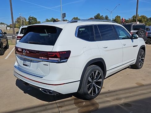 New 2026 Volkswagen Atlas SEL Premium R-Line image 5