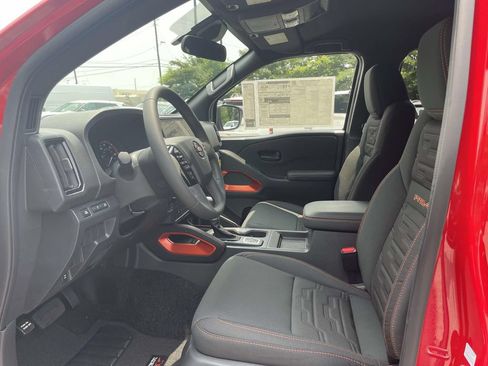 New 2026 Nissan Frontier PRO-4X w/ Tow Package AWD/4WD image 10