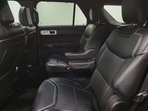Used 2020 Ford Explorer ST w/ Premium Technology Package image 22