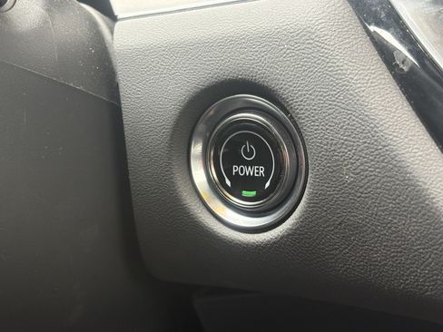 Certified 2024 Cadillac Lyriq Luxury AWD/4WD image 27
