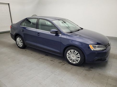 Used 2013 Volkswagen Jetta SE FWD image 11