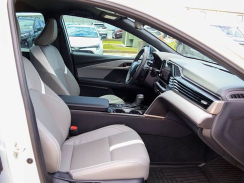 Used 2026 Toyota Camry SE w/ Convenience Package FWD image 9